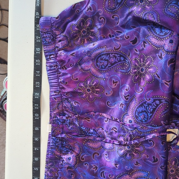 Cacique, Purple Paisley, Long Sleeve And Pants Pajama Set. Size 18/20 - Picture 6 of 7